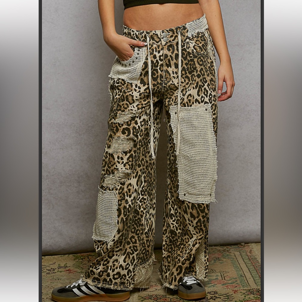 NWT POL Leopard Print Patchwork Wide-Leg Jeans in Tan and Cream Size Large